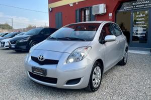 Toyota Yaris 1.3 benzina con cambio automatico!