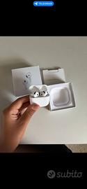 Airpods 4 cancellazione rumore