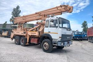 MACCHINA OPERATRICE SEMOVENTE CON POMPA PER CALCES