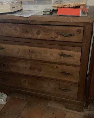 Cassettiera classica in legno con piano in marmo
