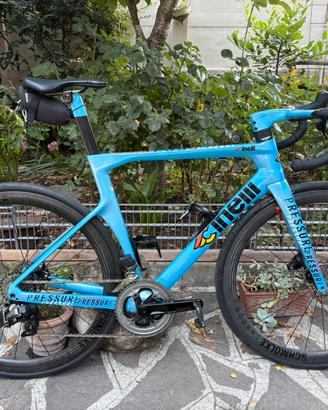 Cinelli Pressure Team colpack 2021