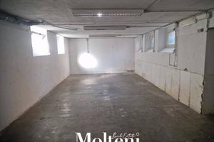 Immobile di 102 m² con 1 locale a Lecco