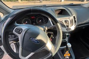 Ford Fiesta 1400 benzina gpl