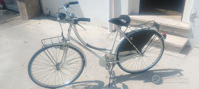 Bicicletta da donna marca Bianchi