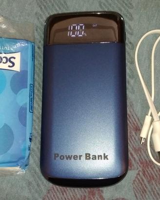 Powerbank 12000 da mAh con torcia led e display.