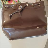Borsa Menghi