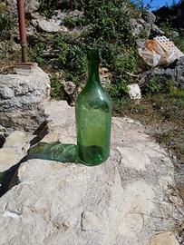 damigiane e bottiglioni in vetro