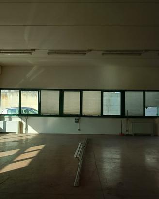 Locale artigiano/commerciale ad Osimo