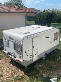 Roller caravan