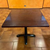 TAVOLO quadrato con piano in legno