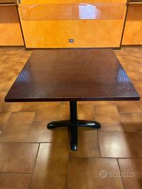TAVOLO quadrato con piano in legno
