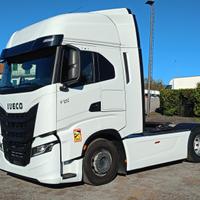 Iveco S-Way Stralis 510 trattore stradale