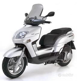 Scooter  Yamaha XC300 (Versity)