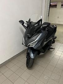 Scooter Honda Forza350