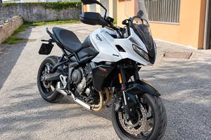 TRIUMPH TIGER SPORT 660 PARI AL NUOVO 