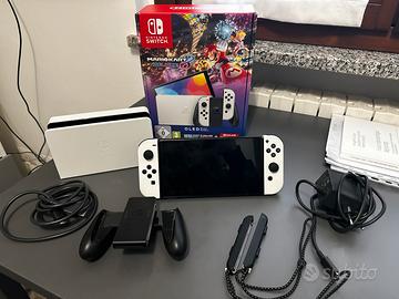 Nintendo switch OLED 64 GB + Giochi Pokemon/Mario