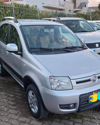 Fiat Panda 1.3 MJT 16V DPF 4x4 Climbing