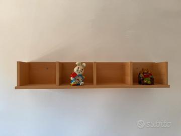 Mensola in legno a scomparti