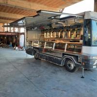 AUTONEGOZIO ALIMENTARI Nissan L80 FOOD TRUCK