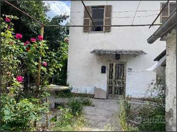 Porzione di Casa a San Giovanni Incarico