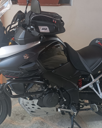 Suzuki Vstrom 1000 Pari al Nuovo