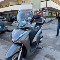 Honda SH 350 i