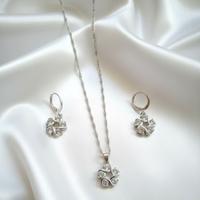 set collana e orecchini 