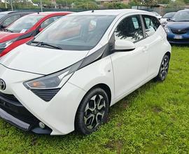 Toyota Aygo Connect 1.0 VVT-i 72 CV 5 porte x...