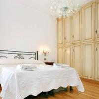 Camera matrioniale con balcone privato