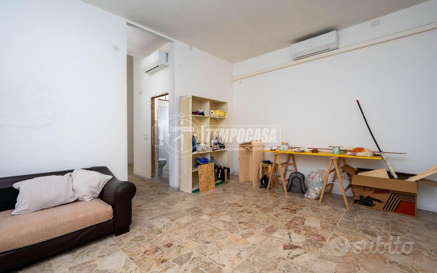 LOCALE COMMERCIALE CON BAGNO - Vista 5