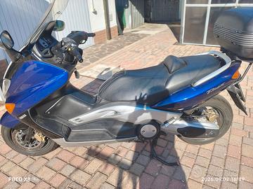 scooter TMAX 500
