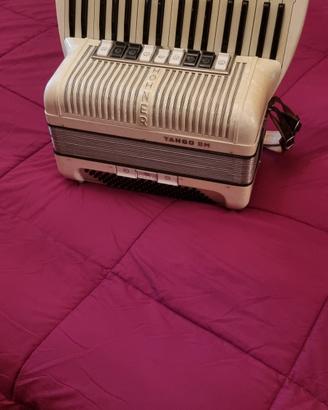 Fisarmonica vintage HOHNER TANGO II M 96 bassi 