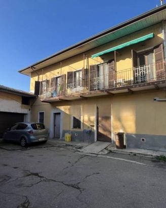 Immobile in asta di 112 m² con 3 locali a Rovasend