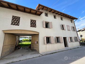 Casa in linea - Capriva del Friuli -
