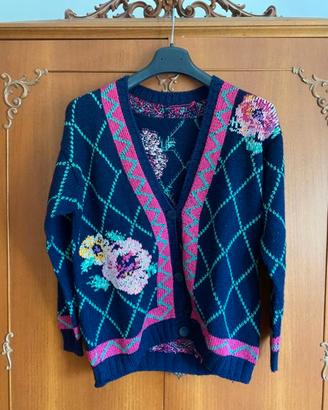 Maglione di lana fatto a mano