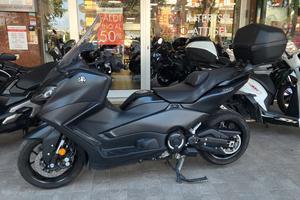 Yamaha T Max 560 tech max EUROSCOOTER esamino perm