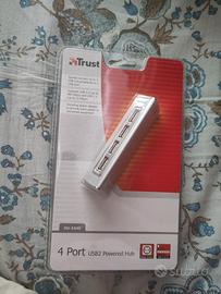 Multipresa USB 2 sigillata con alimentatore e cavi