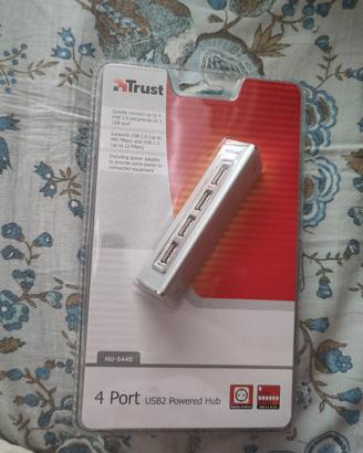 Multipresa USB 2 sigillata con alimentatore e cavi