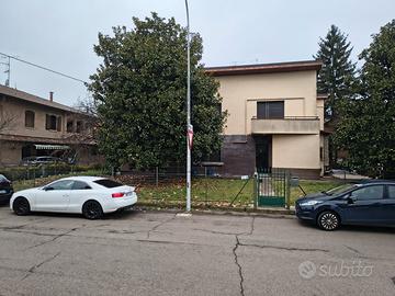 Abitazione Indipendente Con Giardino