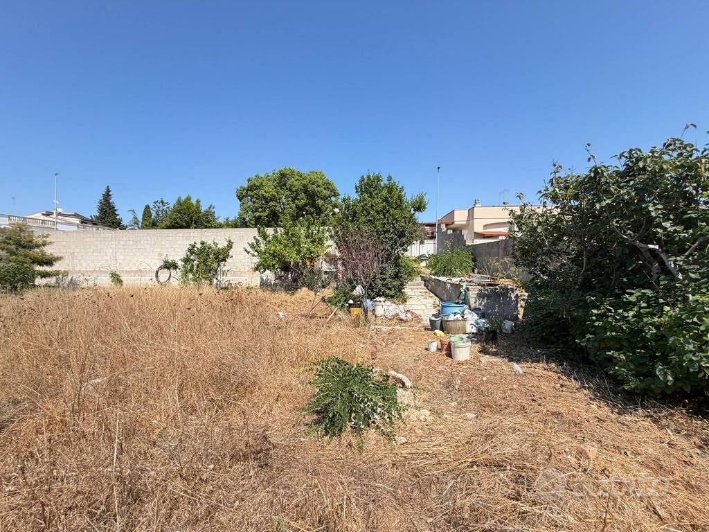 Terreno di 599 m² a Calimera - Vista 2