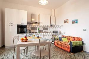 Villa di 306 m² con più di 5 locali e box auto dop