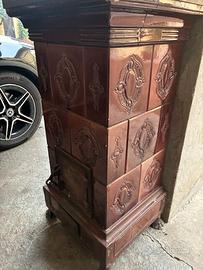 Stufa  legna in maiolica