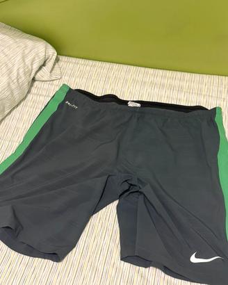 Pantaloncino Nike