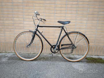 Marca Vicini . Adatta a persone tra 1.60-175