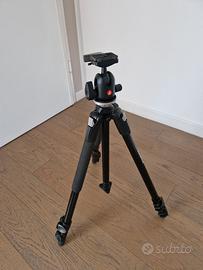 Treppiede Manfrotto 190XB con testa a sfera 496RC2