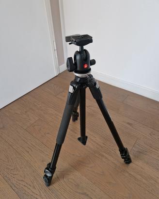 Treppiede Manfrotto 190XB con testa a sfera 496RC2