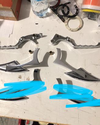 Specchietti,leve ,manopole Tappo pompa  shadow 600