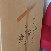 Tavolo con piano nero in vetro temperato nuovo