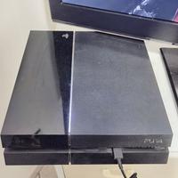 Ps4 500GB + 2 joystick, trattabile