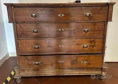 Cassettiera in legno